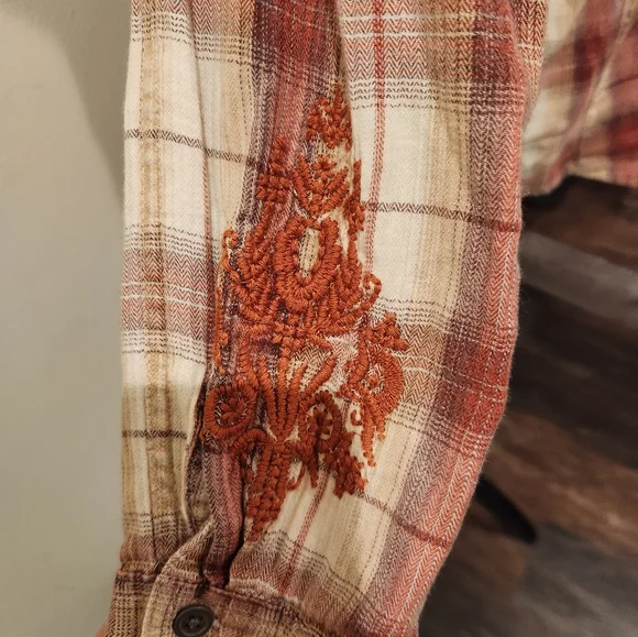 Sundance plaid blouse - Picture 7 of 13